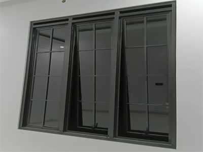 Pintu Besi
